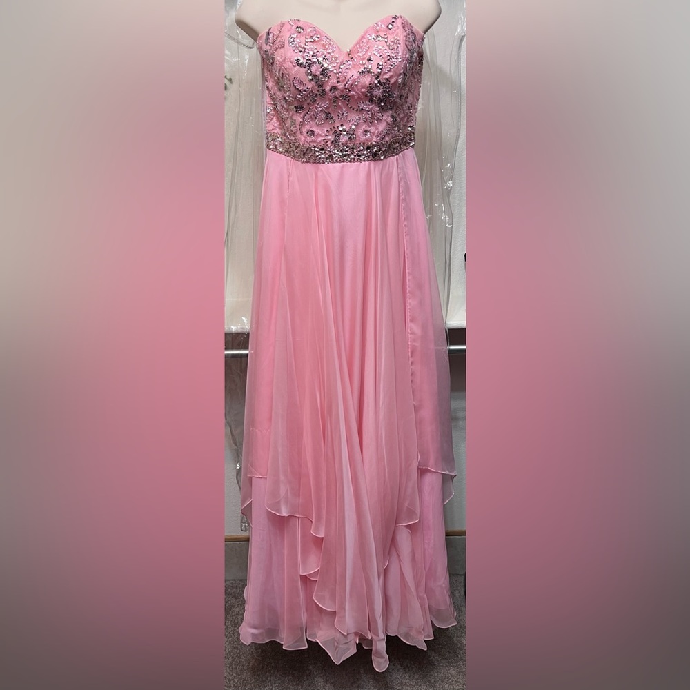 Sherri Hill 1943